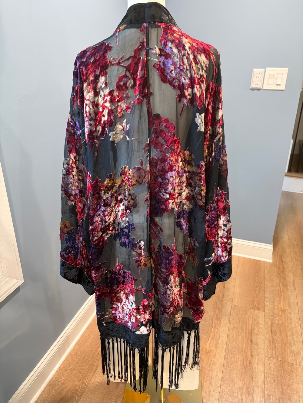 Cacique Floral Burnout Velvet Fringe Kimono Duster Black Burgundy Plus 18/20 - Picture 4 of 9